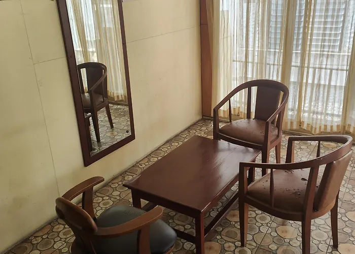 Apartment J Place 204 With Fan Free Wifi, Near Skytrain Bangkok